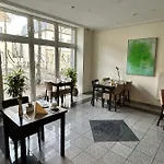 Boutique-garni Papillon Hotel