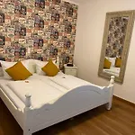 Boutique-garni Papillon 3*