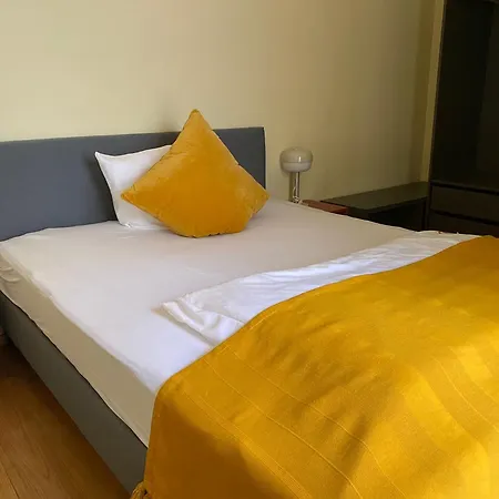 Hotel Boutique-garni Papillon 3*