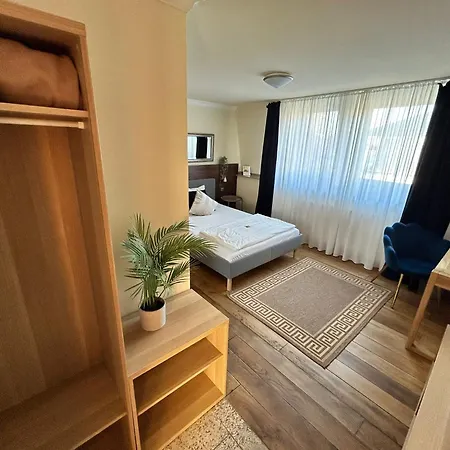 Boutique-garni Papillon Kempen