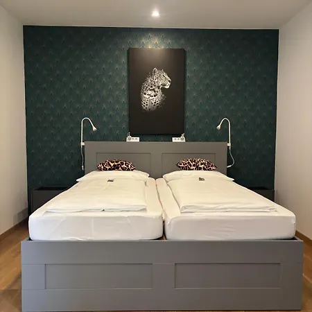 Boutique-garni Papillon Kempen