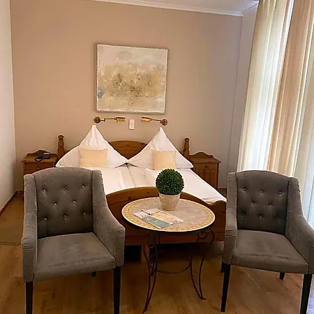 Boutique-garni Papillon 3* Kempen