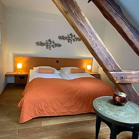Boutique-garni Papillon Kempen