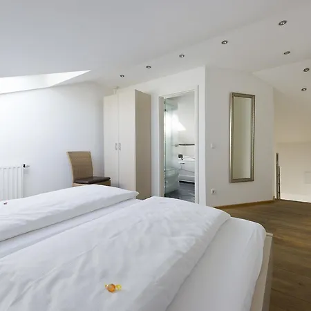 Boutique-garni Papillon 3* Kempen