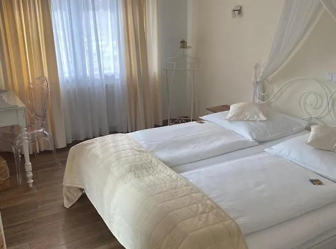 Boutique-garni Papillon Otel Kempen