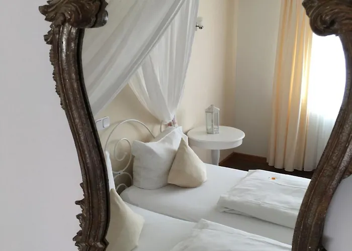 Boutique-garni Papillon 3* Kempen