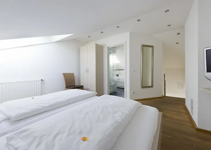 Boutique-garni Papillon 3* Kempen